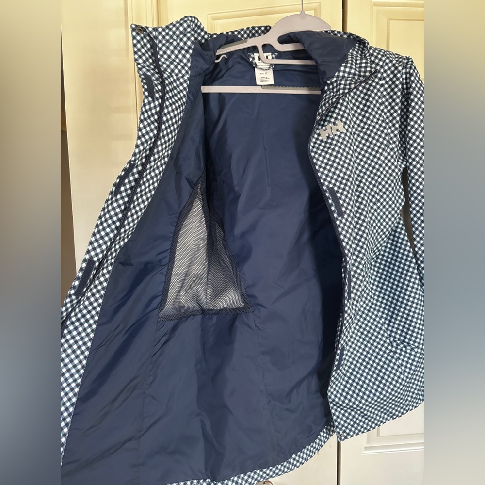 Helly Hansen Navy & White Patterned Hooded Lightweight Packable Raincoat Size XS - Picture 3 of 6